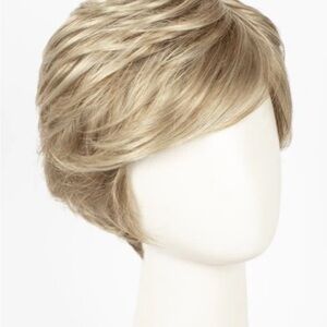 GL16-27 BUTTERED BISCUIT | Medium Blonde with Light Gold Highlights